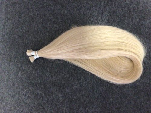 68-70 cm 100g szőke jó minőségű hőillesztéshez tincsezett haj  